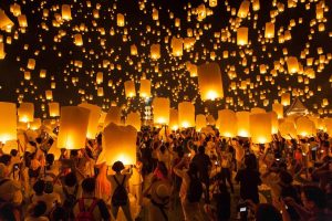 Lễ hội thả đèn trời ở Chiang Mai