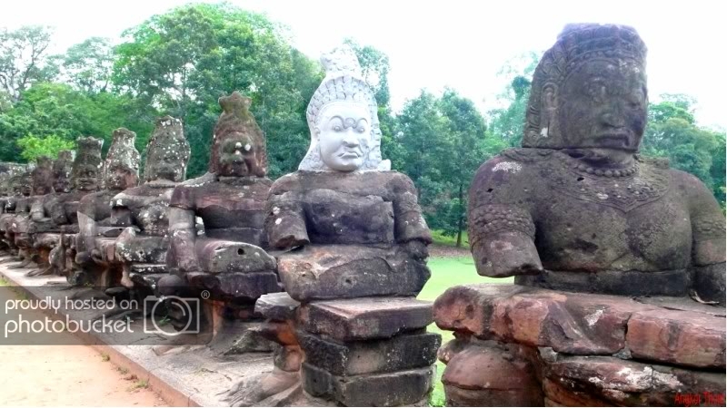 AngkorThomlamlai800x600.jpg