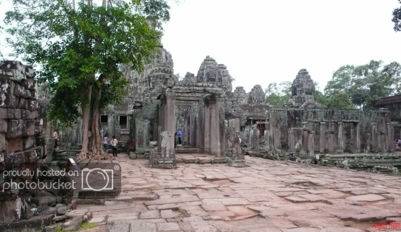 AngkorThomtanhoang800x600.jpg