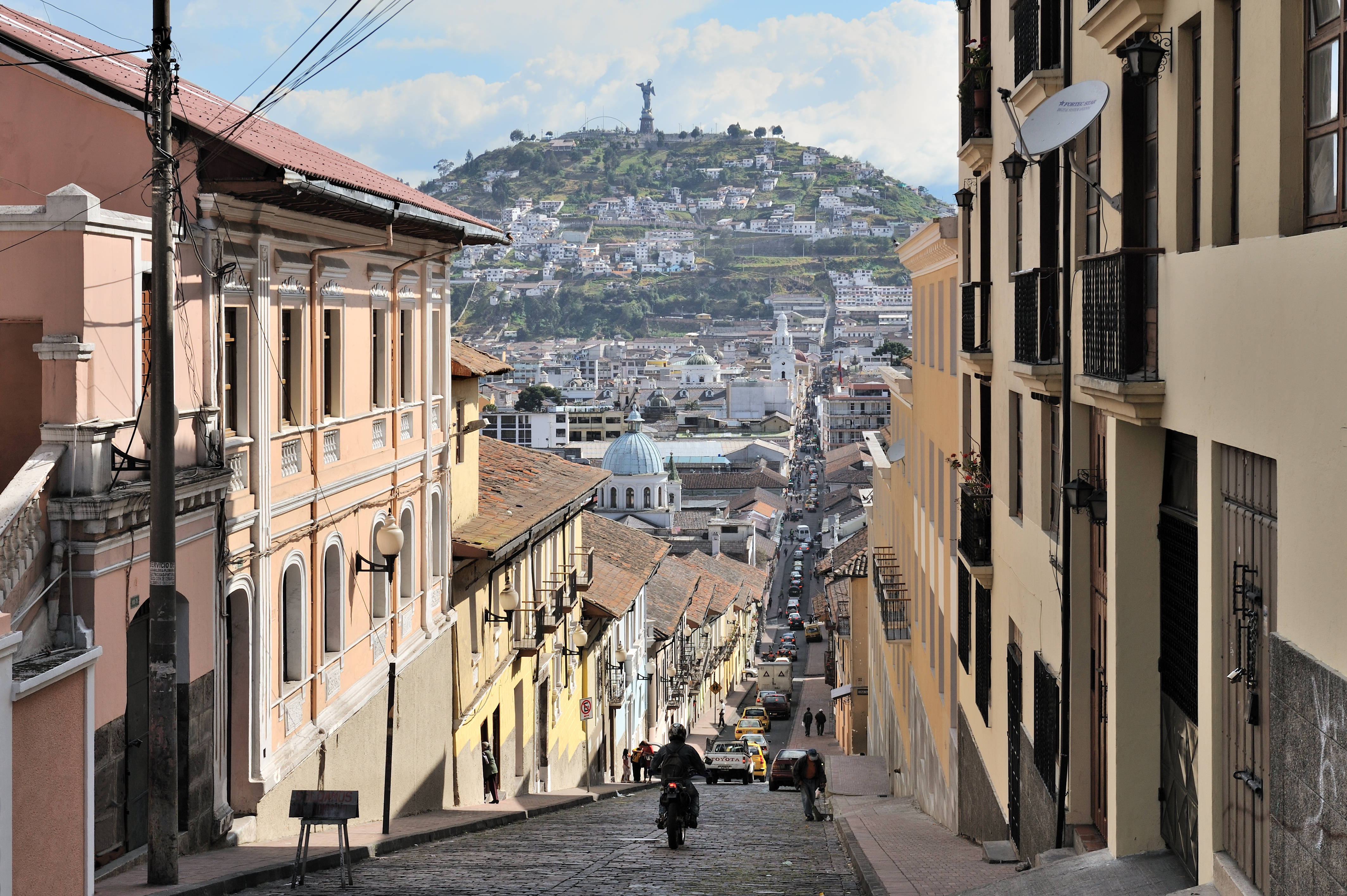 Quito_calle_Garc%C3%ADa_Moreno.jpg