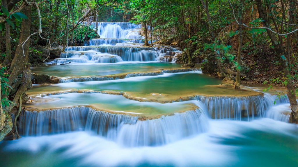 1-erawan-waterfall-from-bangkok_1024x576.jpg