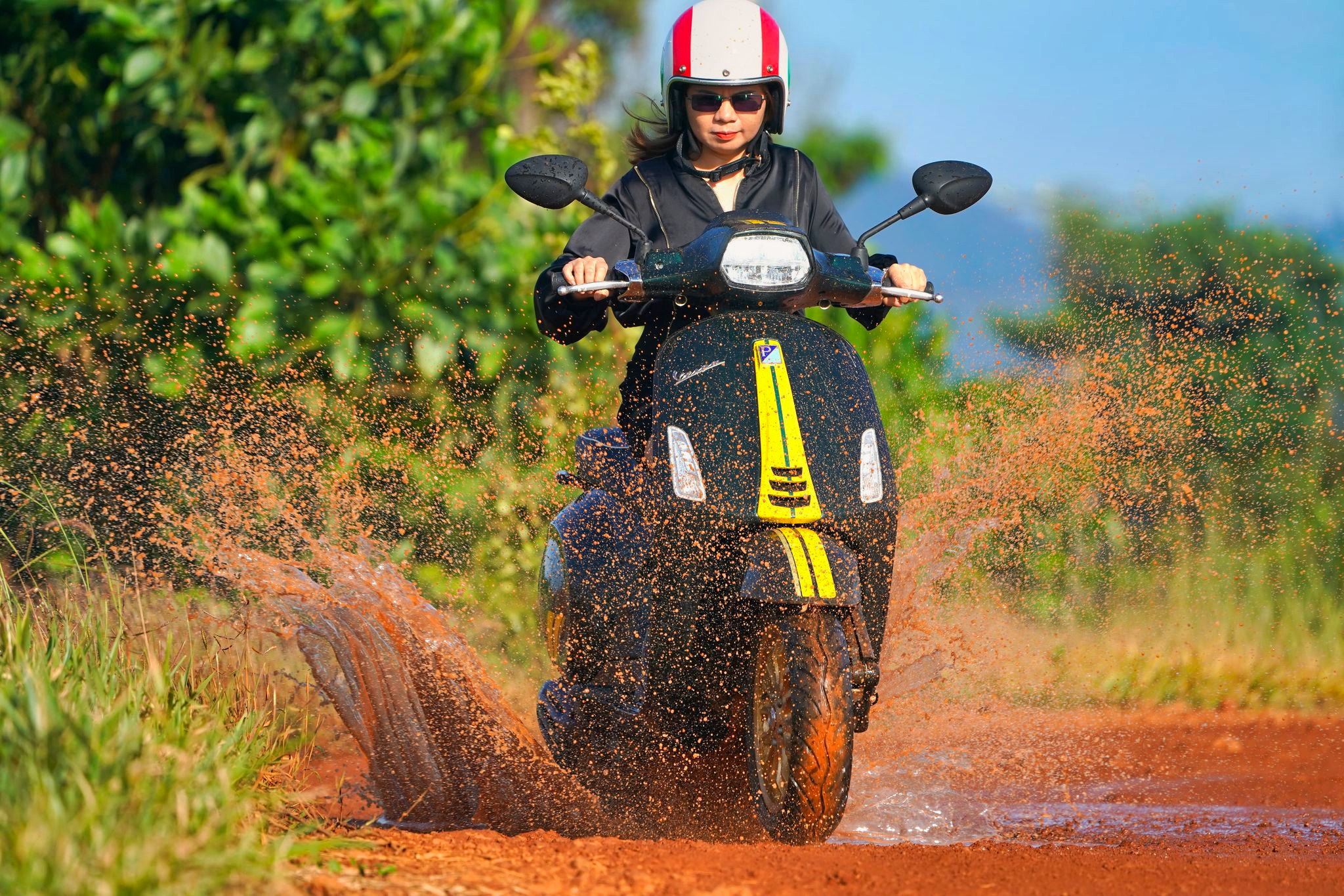 BAO LOC - RACING SIXTIES.jpg