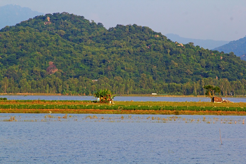 Dãy Thất Sơn Mùa Nước 1-pt.jpg