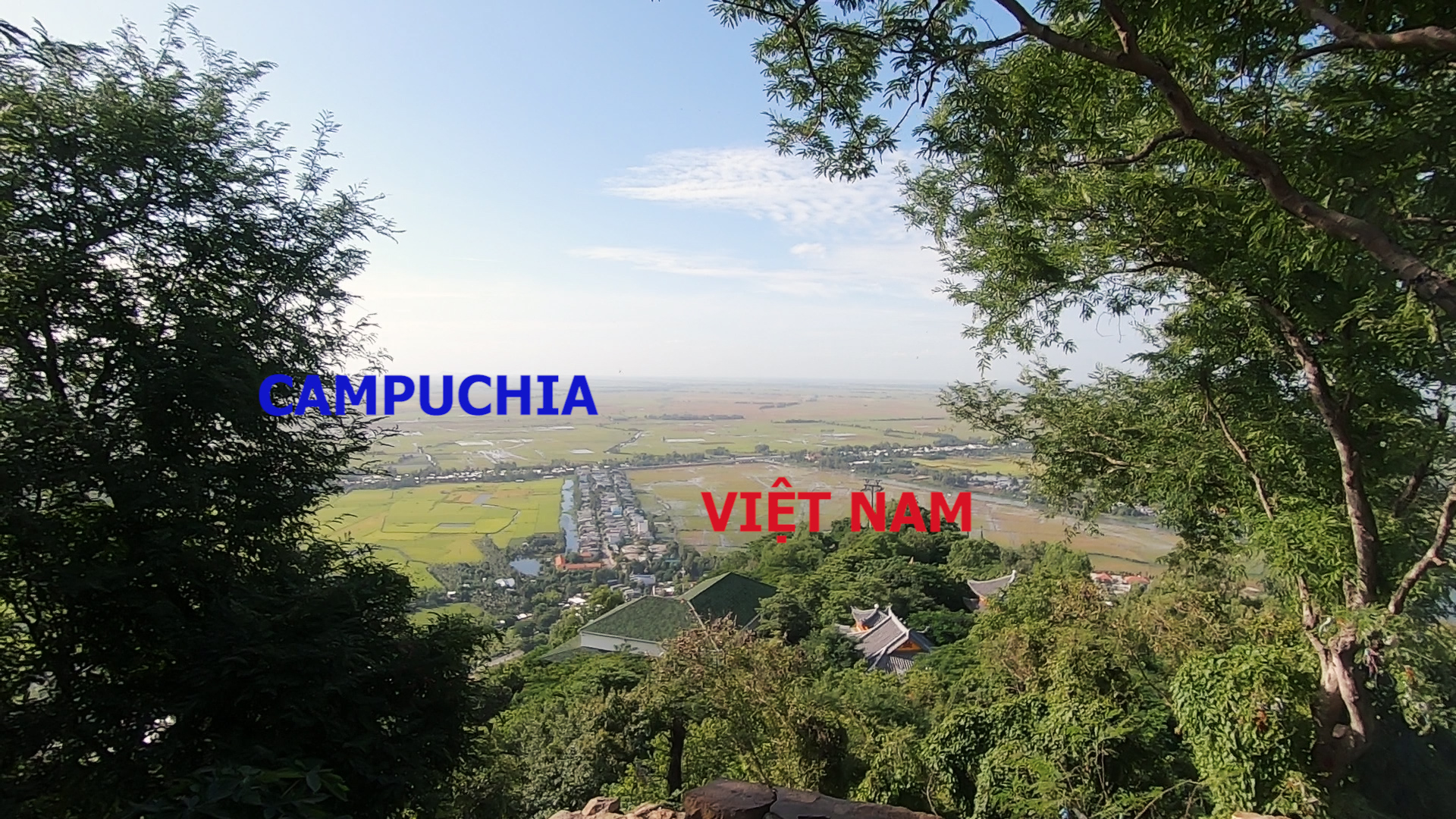 dinh nui sam.jpg