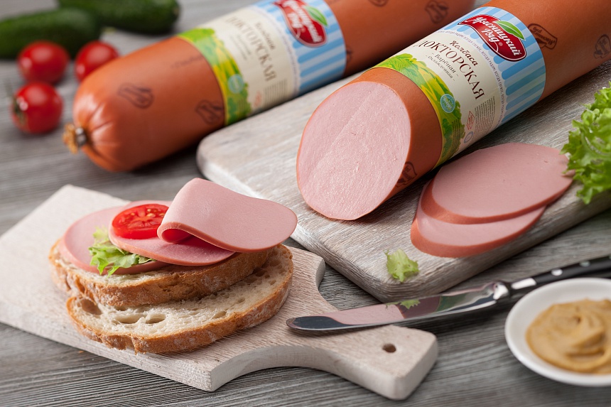 Doktorskaya kolbasa and butterbrot.jpg