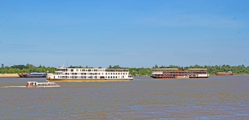 du lich trên sông tiền 4-.jpg