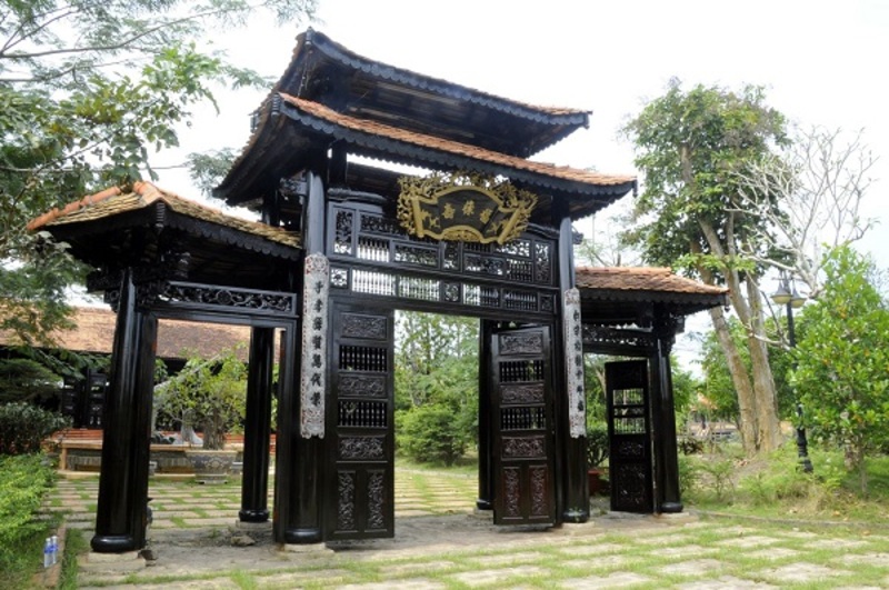 lang-co-phong-nam-co-gi-choi.jpg