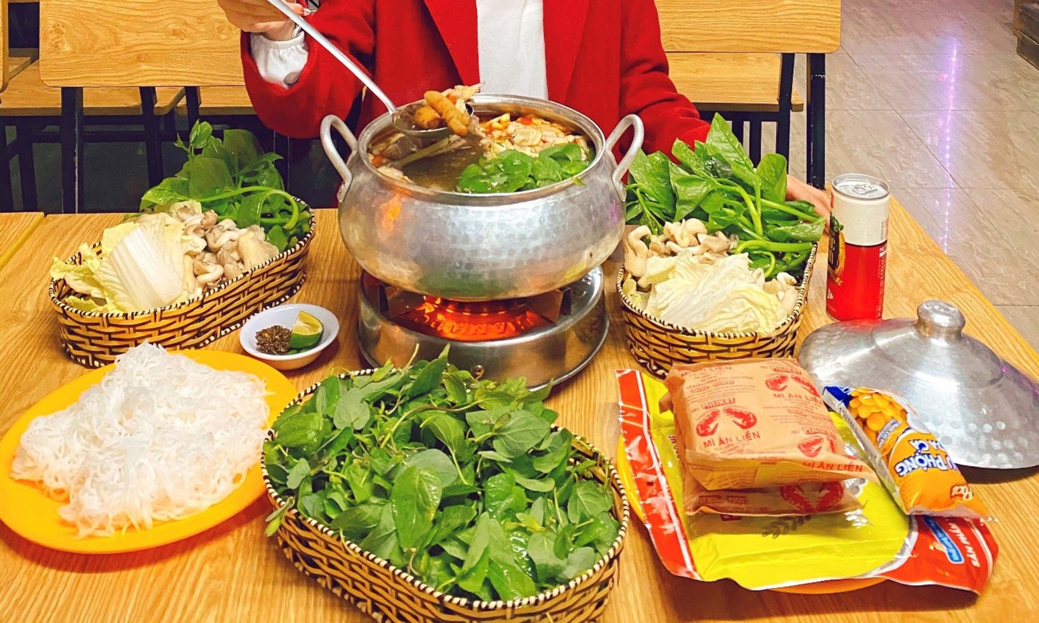 Lẩu-gà-hầm-sâm.jpg