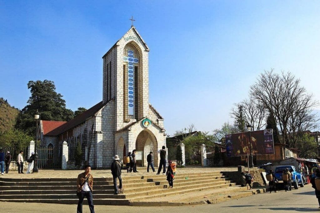 Nhà-thờ-cổ-Sapa-1024x683.jpg