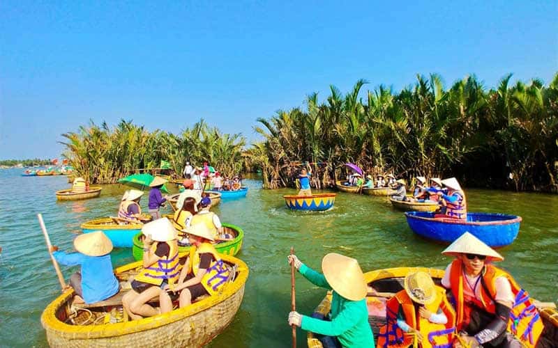 rung-dua-bay-mau-trekking-cung-52hz.jpg