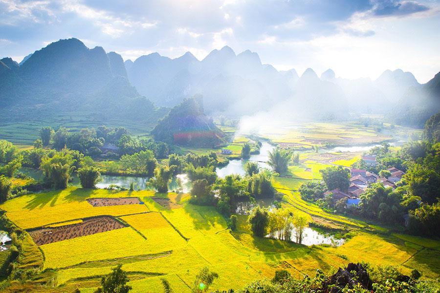 Thaophuongnguyen-181803111828-cao bang.jpeg