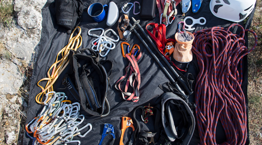 Trekking gears.png