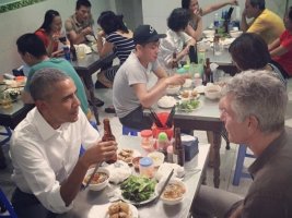 bun-cha-ha-noi-huong-lien-mon-ngon-am-thuc-hanoi-food-bun-cha-obama-12.jpg