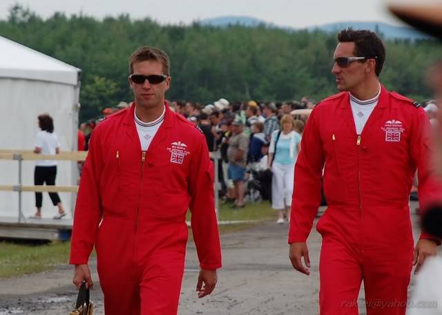 redarrow9.jpg