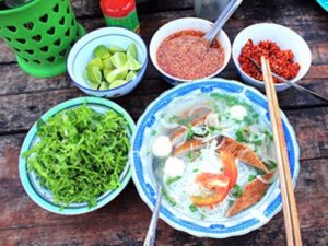 banh-canh-binh-ba-300x225.jpg