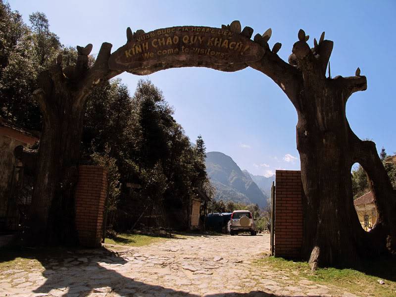 HongNgai2011158.jpg