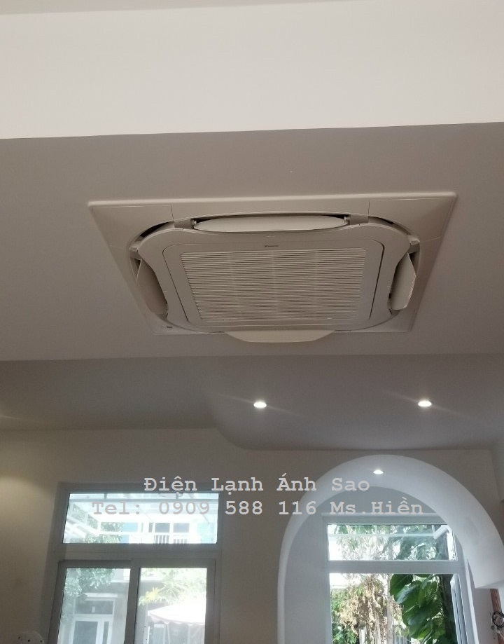 may-lanh-am-tran-daikin(16).jpg