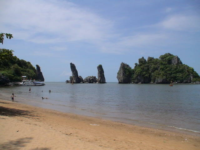 2006-04-_-01-hon-phu-tu.jpg