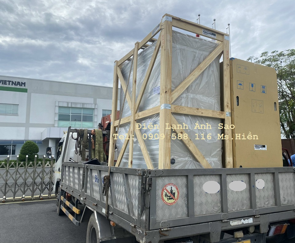may-lanh-tu-dung-cong-nghiep-daikin(1).jpg
