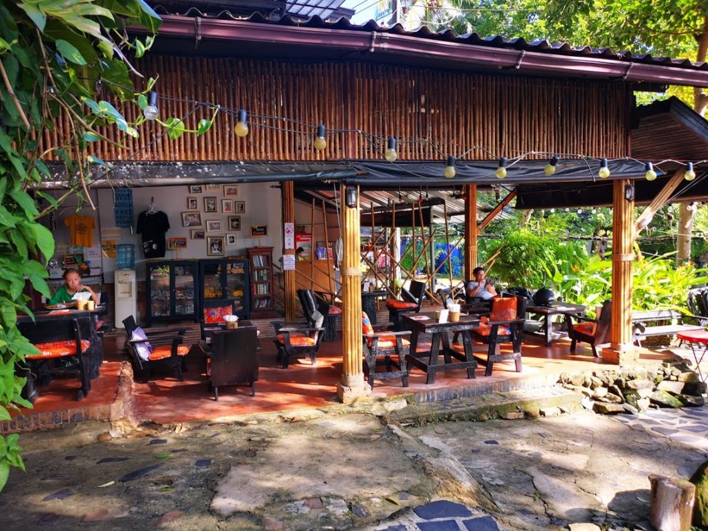 nhà hàng nơi mình làm việc ở BB koh Chang