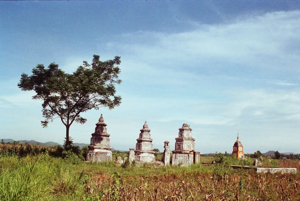 r001-019.jpg