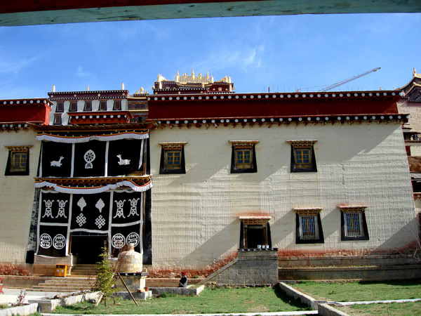 shangri-la128.jpg