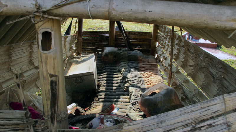HongNgai2011101.jpg