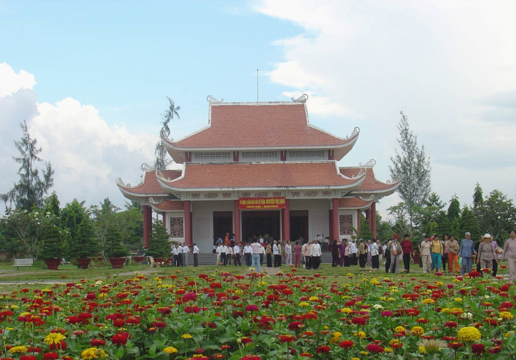 Nguyen+Thi+Dinh.jpg