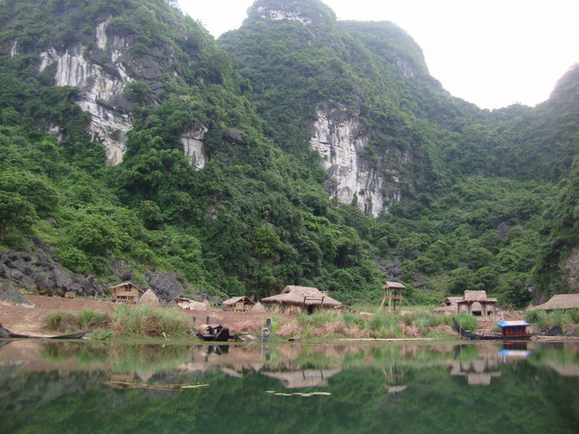 2010-09-26-cd-mb-1580-trang-an.jpg