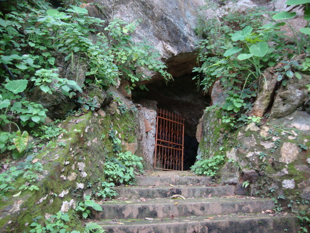 2010-09-24-cd-mb-1315-hua-ma.jpg