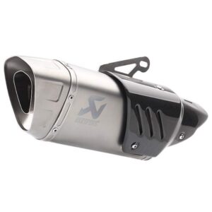 pô akrapovic r1