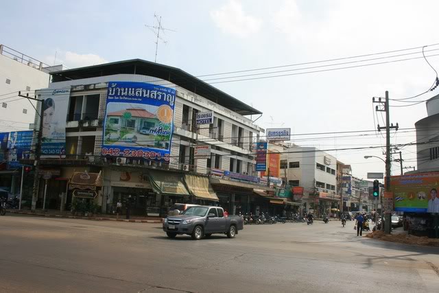 lao90.jpg