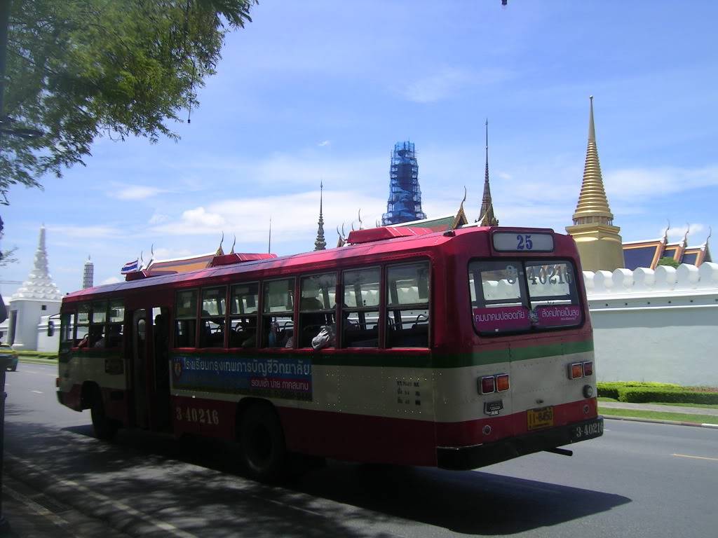 BUSBANGKOK.jpg