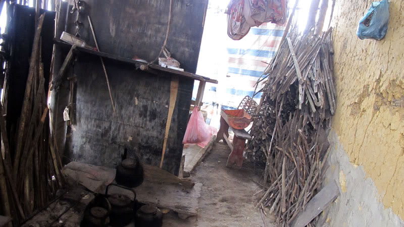 HongNgai2011357.jpg