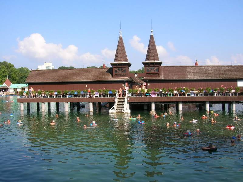 Heviz_lake.jpg
