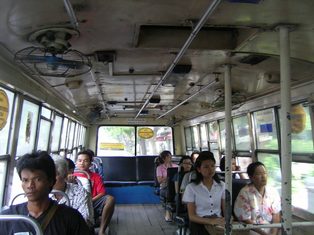 PUBLIC1975BUS2.jpg