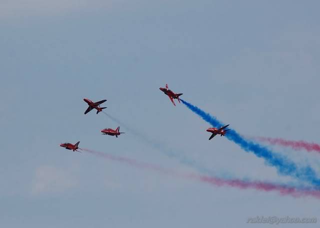 redarrow12.jpg
