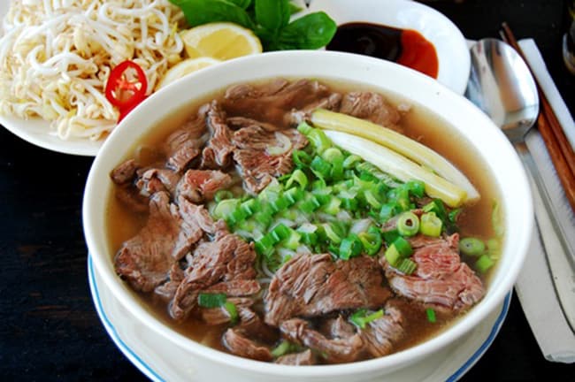 phở bò Hà Nội - món ngon đệ nhất Hà thành (ảnh sưu tầm)