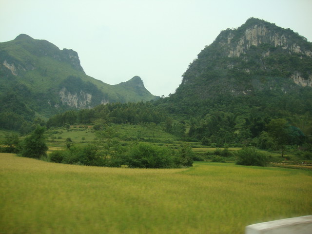 2010-09-21-cd-mb-0860-cao-bang-trung-khanh2.jpg