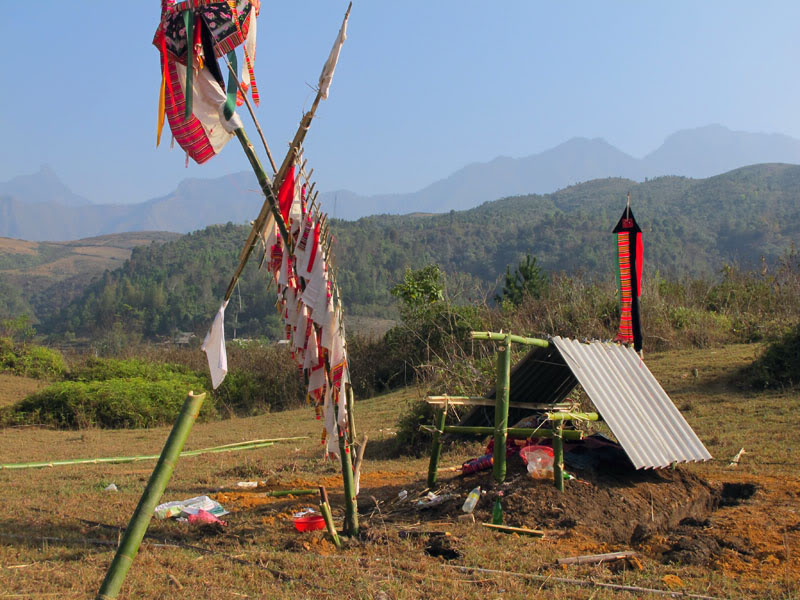 HongNgai2011107.jpg