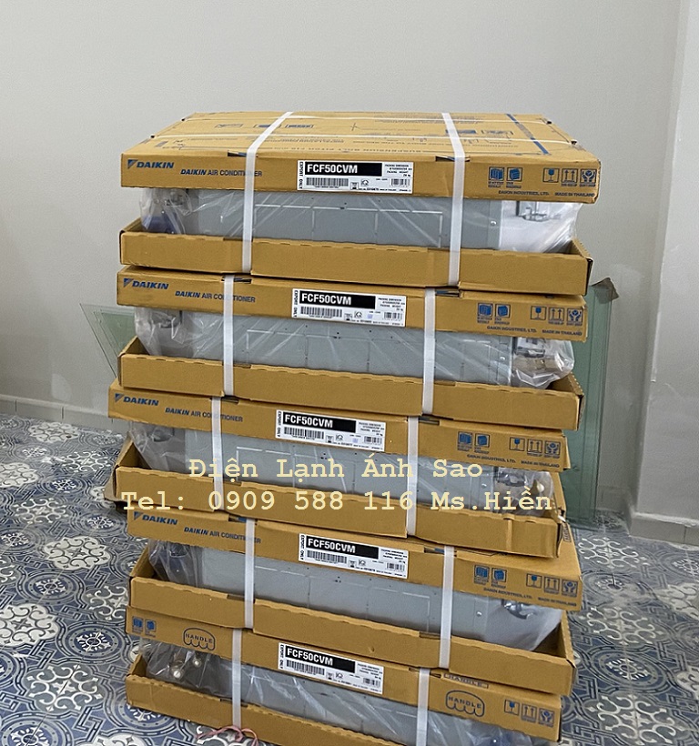 may-lanh-am-tran-daikin-fcf-da-huong-thoi.jpg