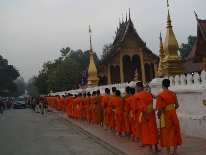 khuatthuc2.jpg