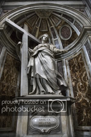 cutcaster-photo-100124784-Saint-Helena-statue.jpg