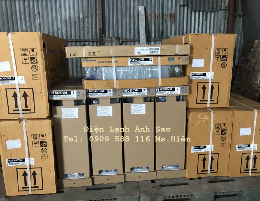 may-lanh-giau-tran-daikin-fbfc.jpg