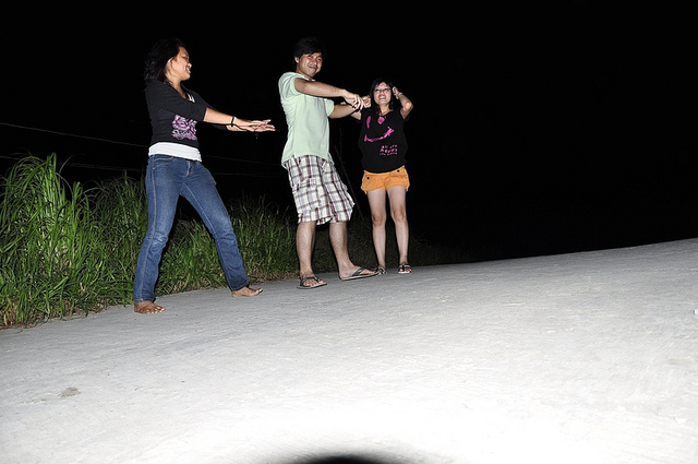 6126119184_d6253460bb_z.jpg