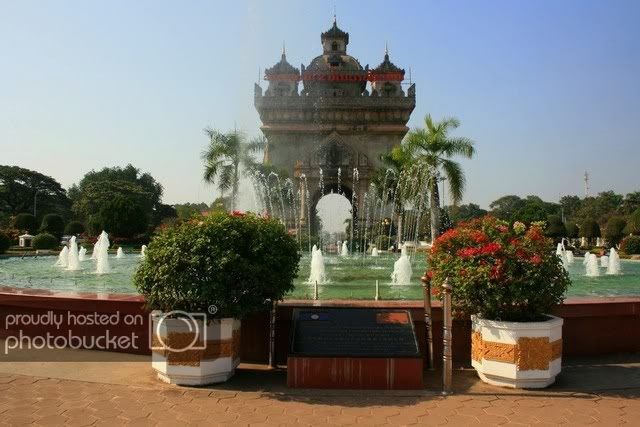 lao20.jpg