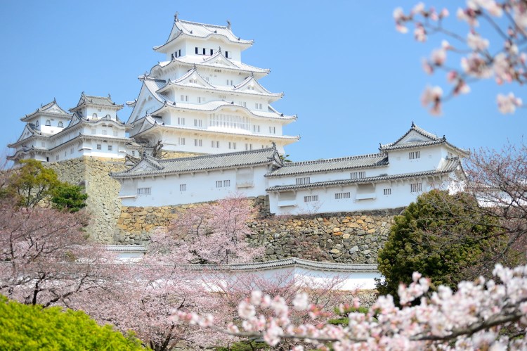 Himeji-Castle-main.jpg