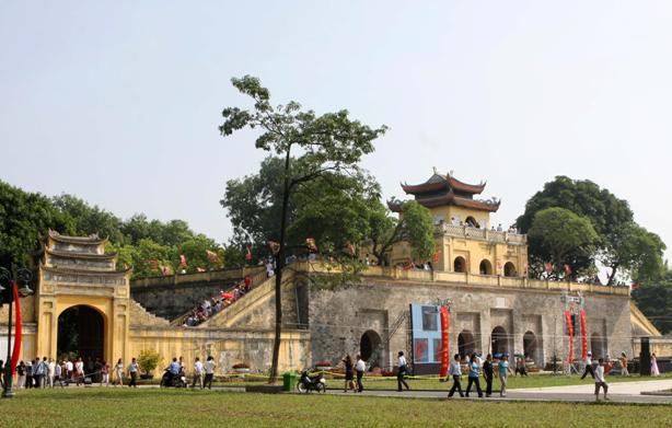 sua-ve-tham-quan-hoang-thanh-thang-long.jpg