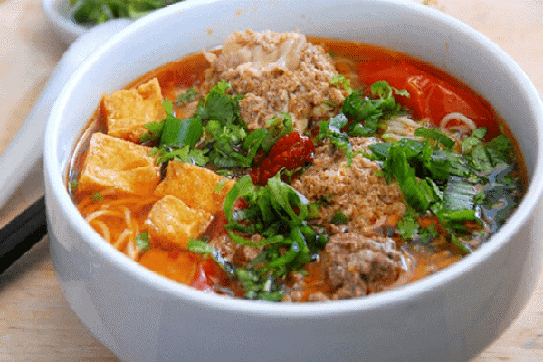 Bún riêu cua - món ăn dân giã giữa lòng Hà Nội (ảnh sưu tầm)