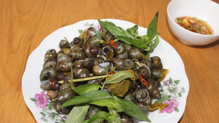 Đặc sản ốc gạo ở Cồn Phú Đa